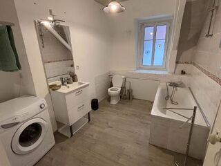  Appartement à louer 3 pièces 79 m²