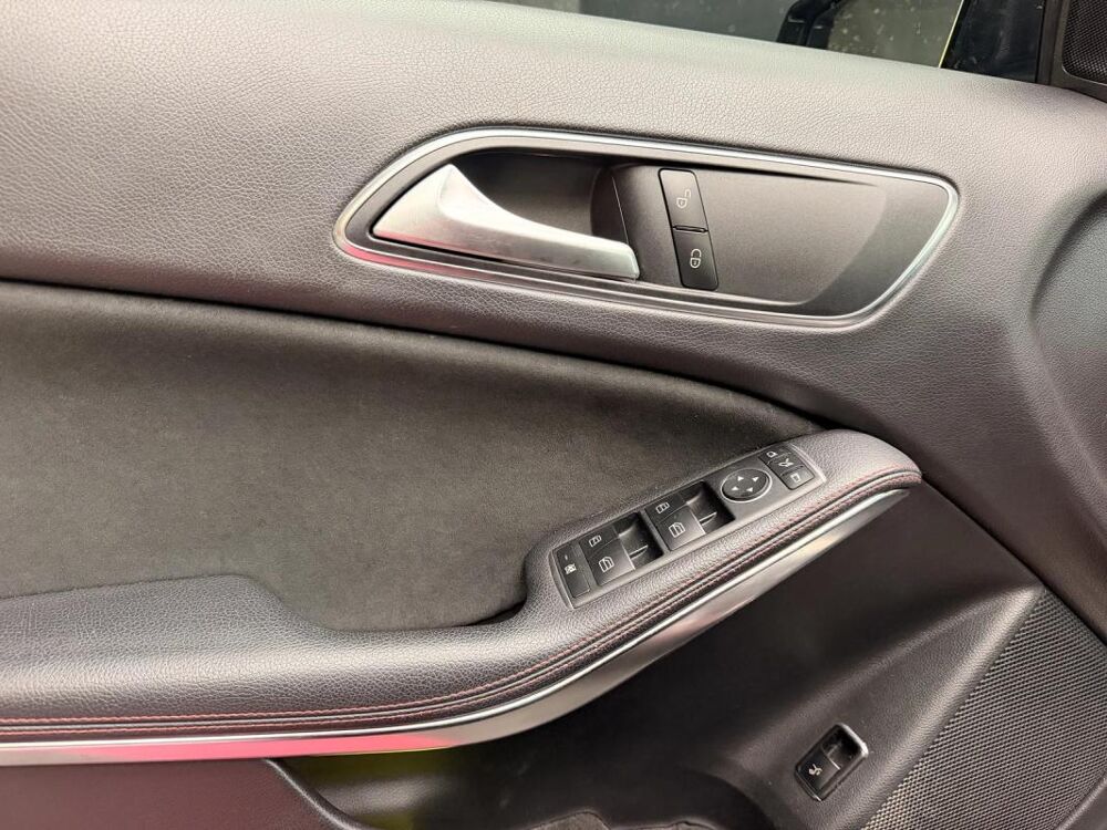 Classe GLA 250 4Matic (156.946) AMG LINE 2019 occasion 73000 Chambery