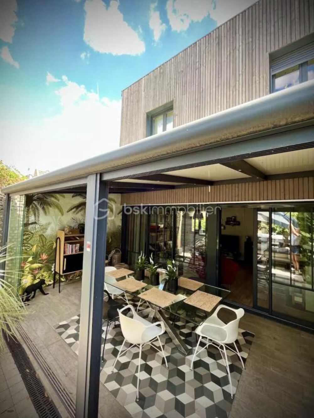 Maison familiale contemporaine de 154 m2 avec espace locatif indépendant loué 835€ par mois - quartier Strasbourg