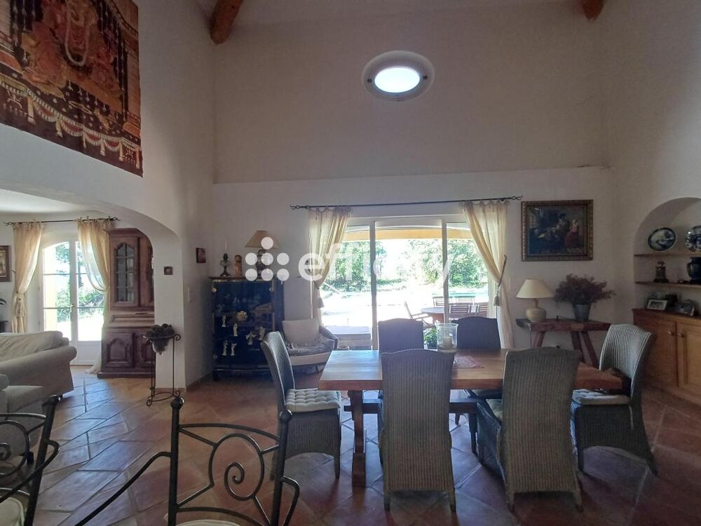 � vendre  Villa Flayosc (83780)