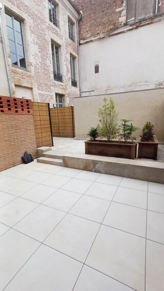  Appartement à louer 3 pièces 74 m²