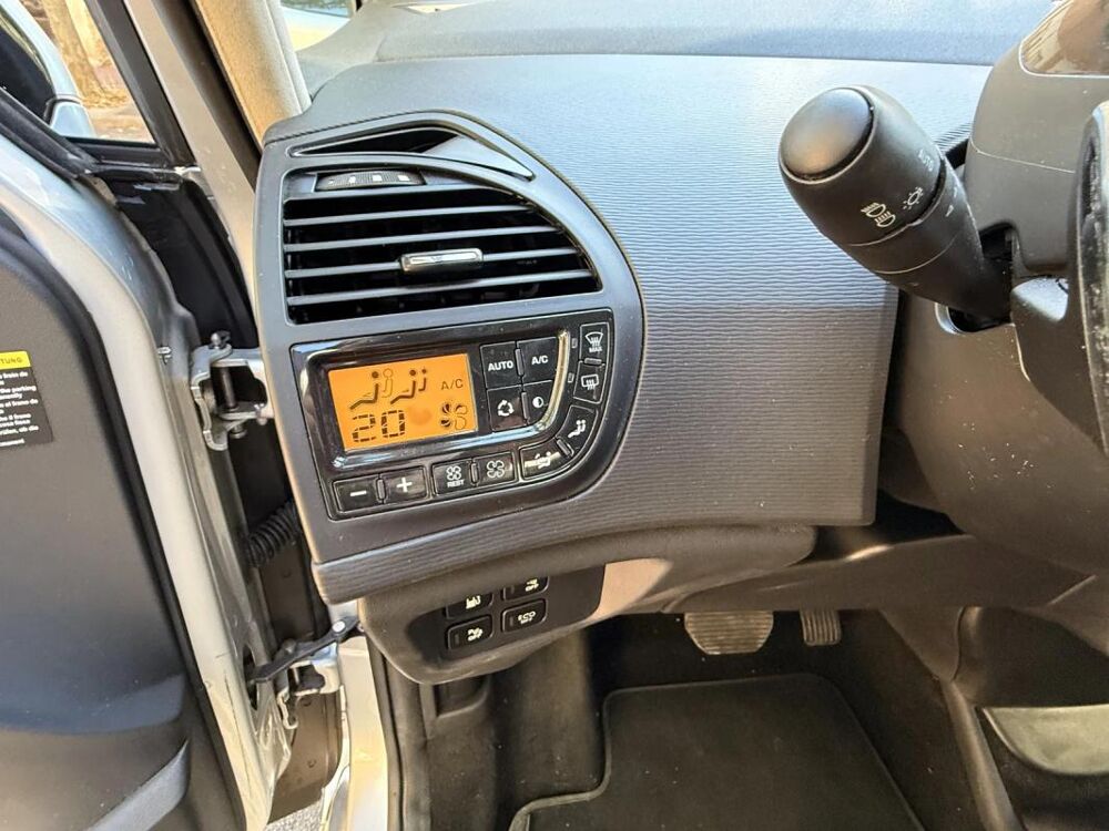 C4 Picasso GRAND E-HDI 110 AIRDREAM 7 PLACES EXCLUSIVE BMP6 Citro&euml;n 2011 occasion 94100 Saint Maur Des Fossees