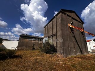  Remise / Grange � vendre 2 pi�ces 280 m�