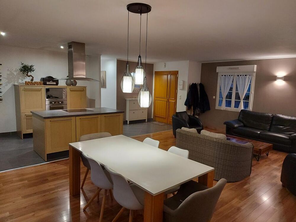 Maison avec Piscine, 3 chambres dans un village proche de Saint-Quentin