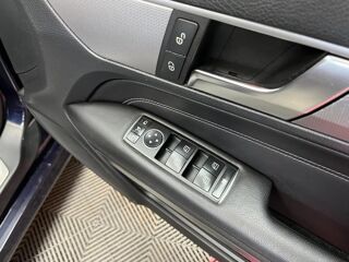 Classe E 250 CDI BlueEfficiency (207.303) AMG SPORT 2014 occasion 06700 Saint Laurent Du Var