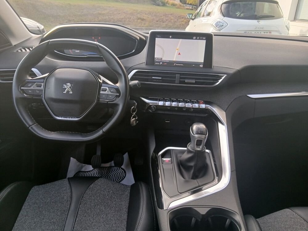 3008 1.5 BLUE HDI 130 CV ALLURE 2019 occasion 31570 Lanta