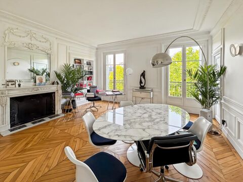 Au coeur du QCA, locaux &agrave; louer de 152m&sup2; avec balcon 6840 75008 Paris