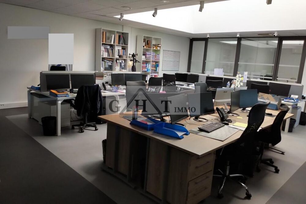   A VENDRE 287 M² DE BUREAUX A STAINS Stains