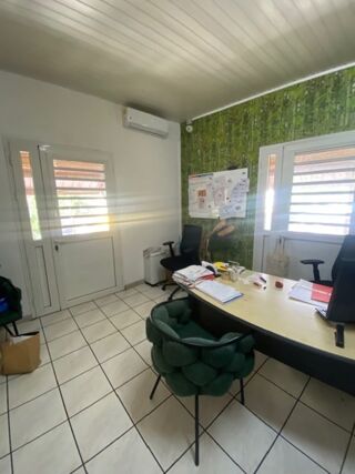  Immeuble � vendre 15 + pi�ces 800 m�
