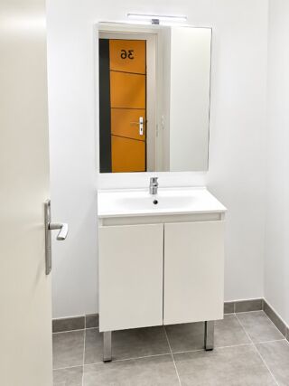 Location Appartement Studio avec parking à la garde RESIDENCE LA RELEVE La garde
