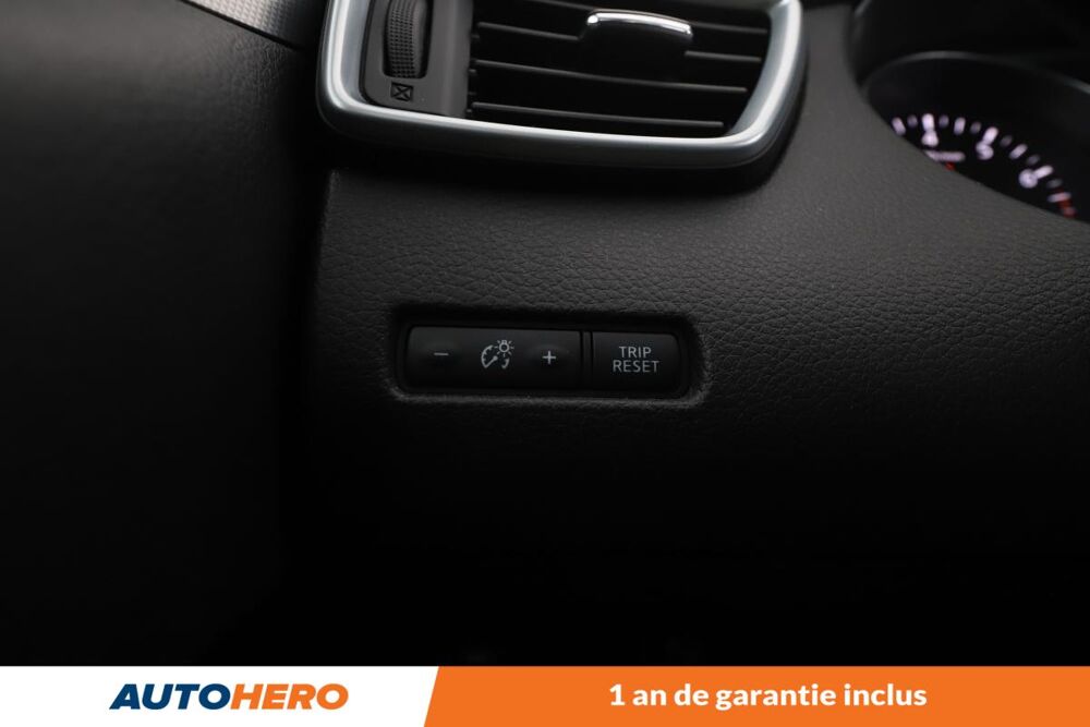 Qashqai 1.2 DIG-T N-Connecta 115 ch 2018 occasion 92130 Issy-les-Moulineaux