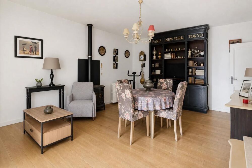 à vendre  Propriété/château Cambes (33880)