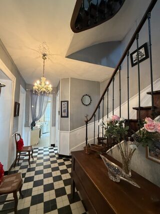  Maison � vendre 8 pi�ces 220 m�