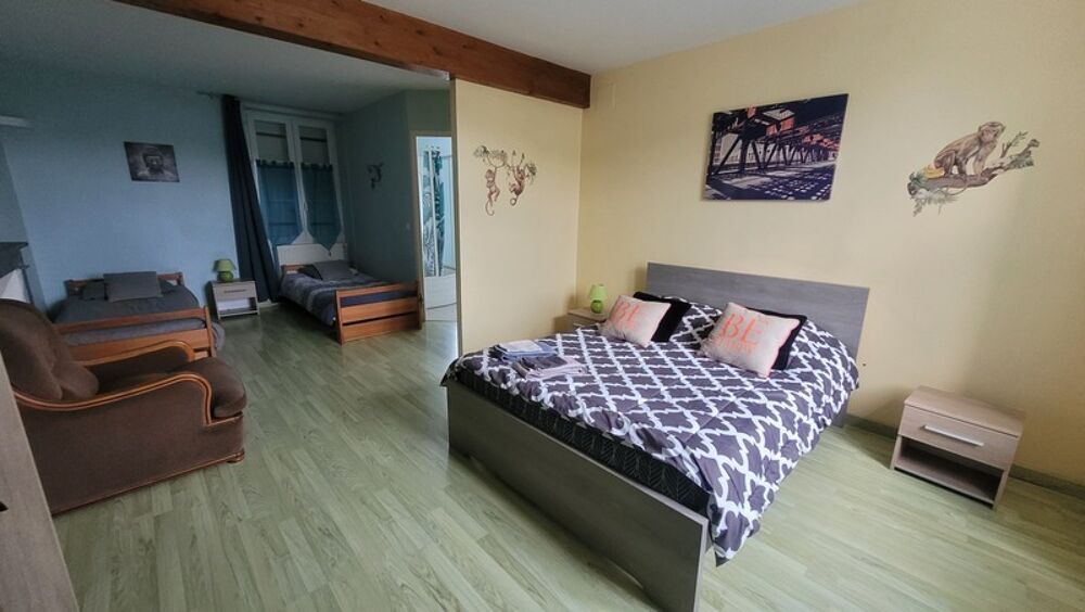 Vente Maison LE GRAND PRESSIGNY (Sud 37), belle maison de caractère composée de 3 logements indépendants et offrant 259 m² habitables pour 11 Le grand pressigny