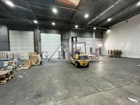   LOCAL D'ACTIVITÉS DE 1608 M² À LOUER À GONESSE 