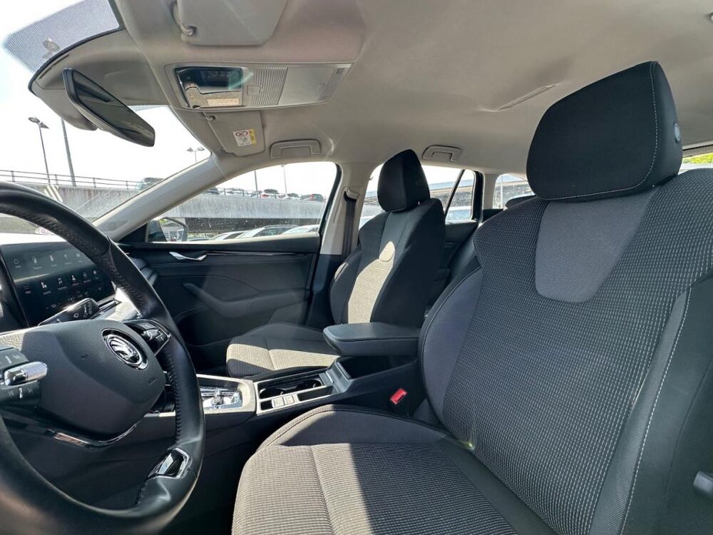 Octavia IV COMBI 1.4 TSI PHEV 204 BUSINESS DSG6E 2021 occasion 78240 Chambourcy