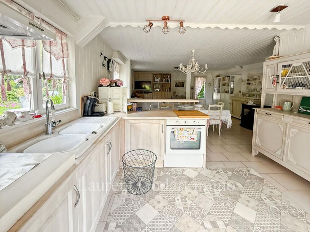 Magnifique propriété de 250m² (Maison + 2 gîtes + piscine)