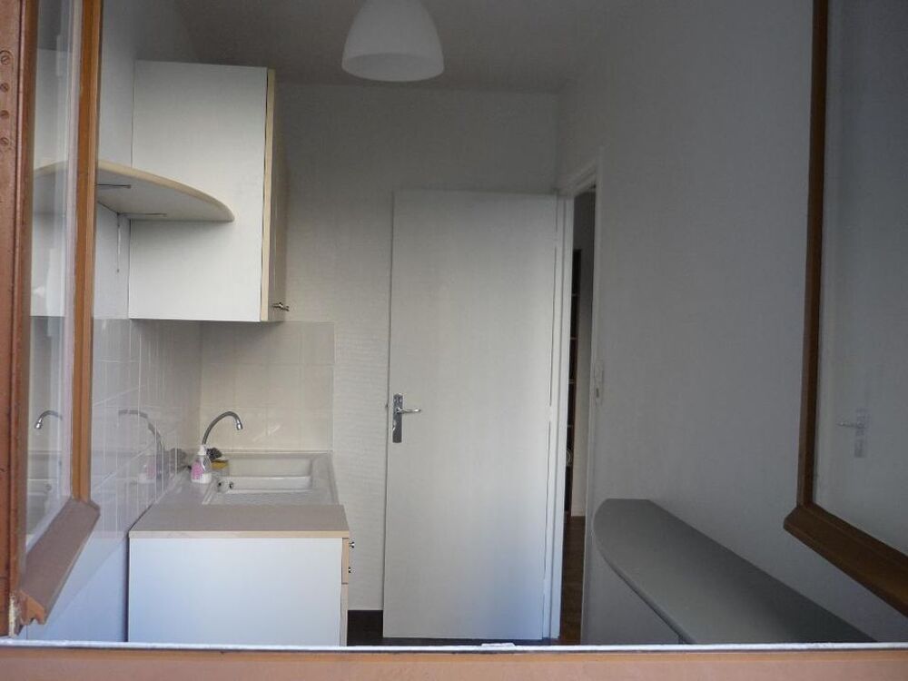 Location Appartement Studio de 27m2 à louer sur Paris 18 Paris 18