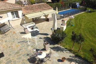  Villa à vendre 5 pièces 220 m²