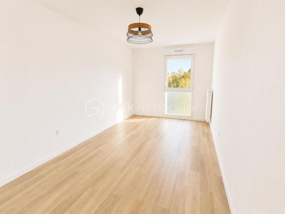 Vente Appartement Appartement 4 pieces 88m2 avec 3 chambres & balcon Noisy le grand