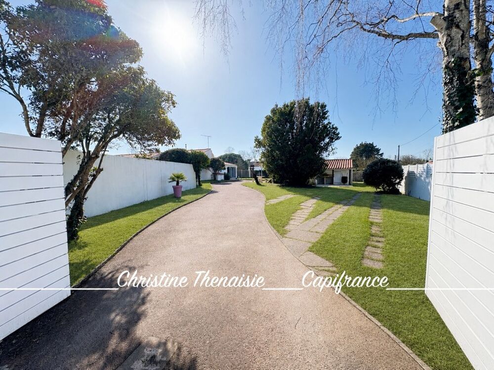 Maison de charme à vendre Plain-pied, 4 chambres dont 3 avec entrées indépendantes, Grand garage, Studio à aménager, 2 entrées s