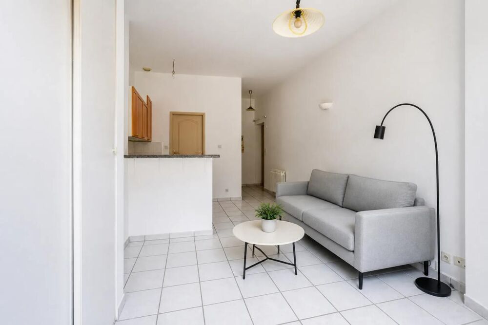 69007- LYON STUDIO 25M2 Prox PLACE SAINT LOUIS