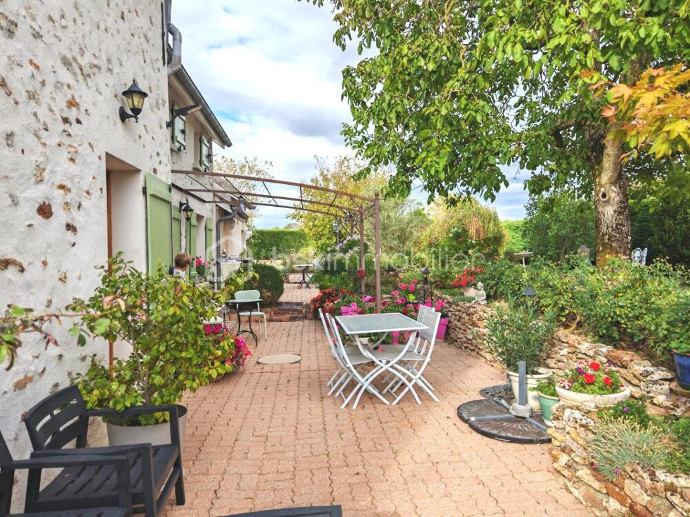 Vente Maison Maison Briarde lumineuse avec jardin et dépendances Saint denis les rebais