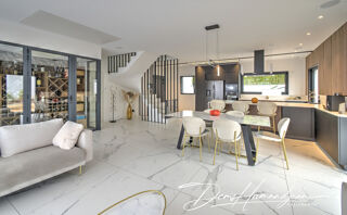  Maison  vendre 5 pices 135 m