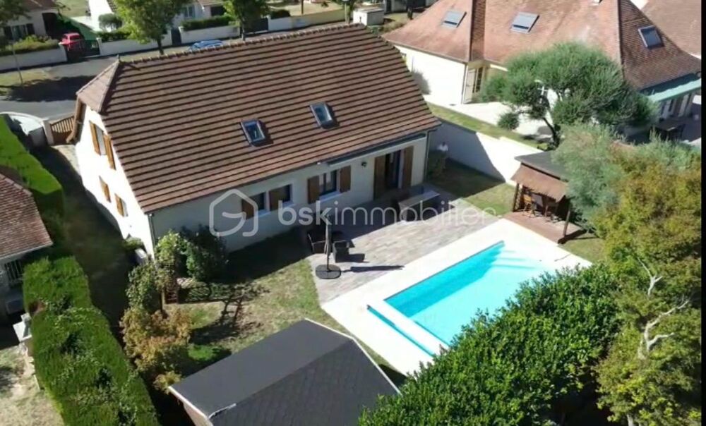 Vente Maison Maison familiale de 140 m² avec 4 chambres, bureau et piscine chauffée Lons