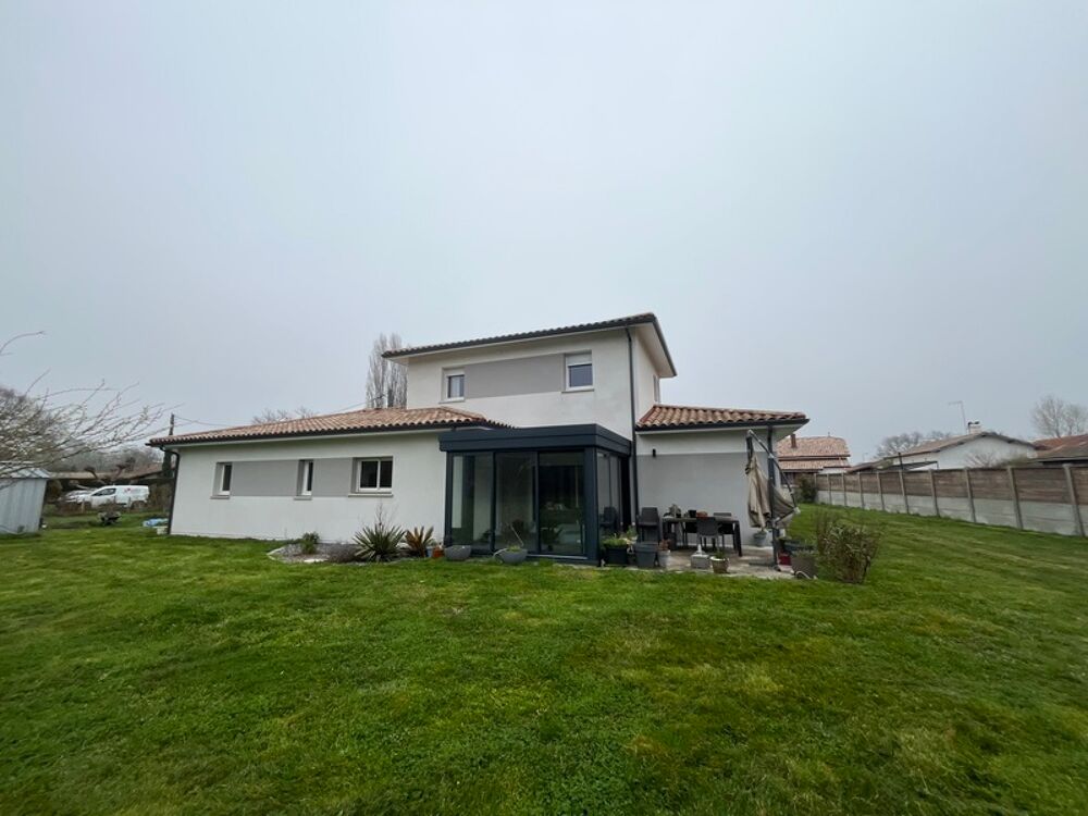 Maison 5 pièces 136 m² · à Mios · 136 m² · 522 000 €