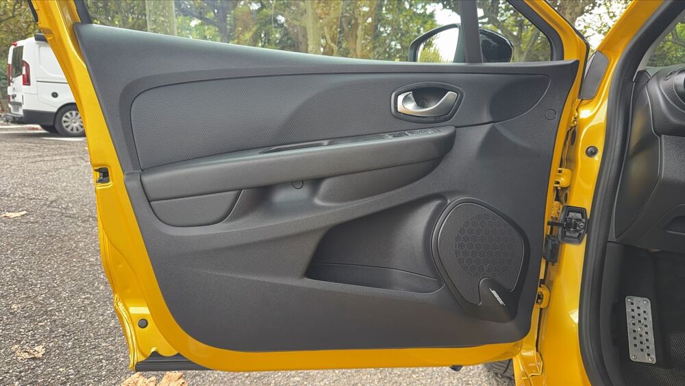 Clio IV 1.6 Turbo 200 EDC RS - Automatique Entretien constructeur 2017 occasion 73100 Aix Les Bains