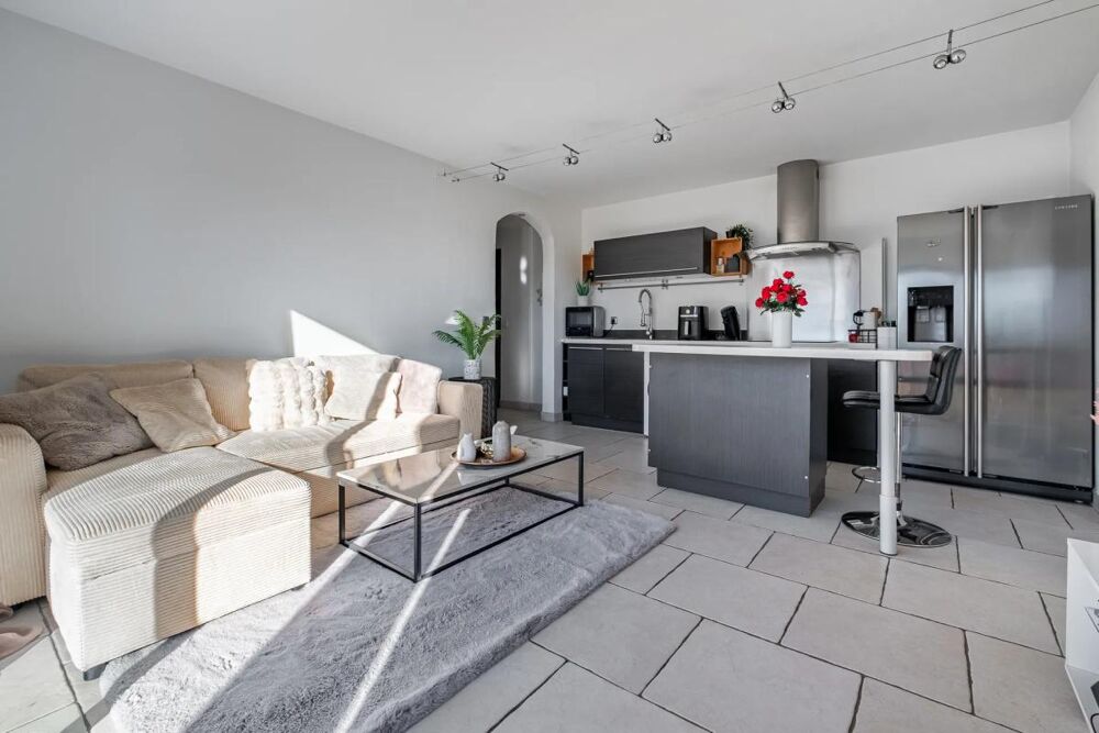 Appartement en vente de 44 m² à Fréjus, locataire en place