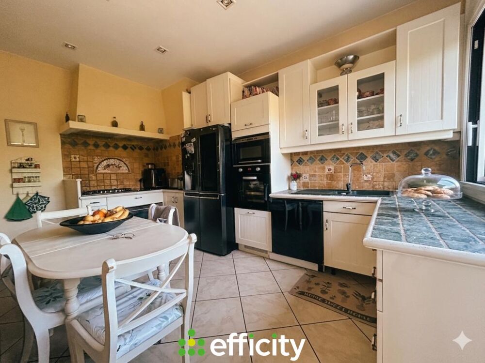 à vendre  Maison Décines-Charpieu (69150)