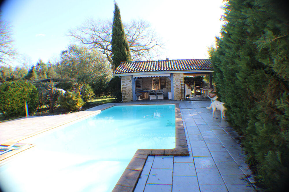 Maison 7 pièces de 188 m² avec piscine -parc et dépendance aux portes de Mont de Marsan (40)