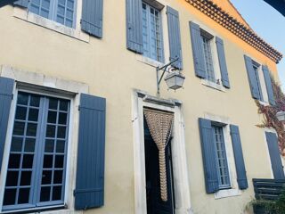  Maison � vendre 9 pi�ces 252 m�