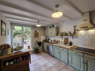 Vente Maison SAINT-PUY (32310) – Charmante maison en pierre avec piscine, jardin clos, 3 chambres et garage, au cœur du village Saint puy