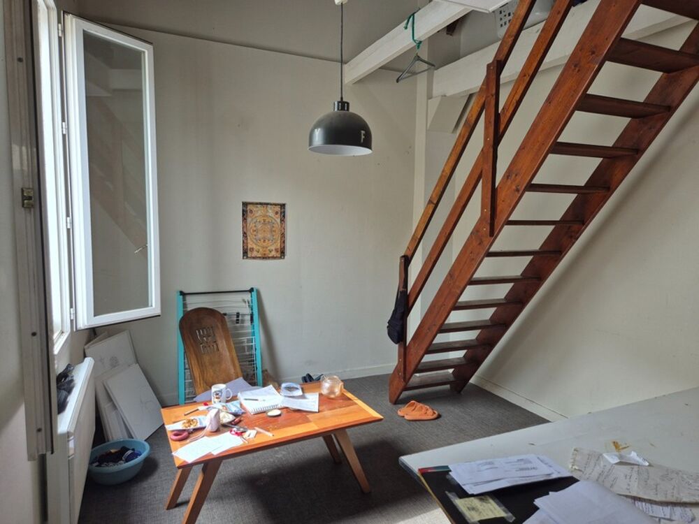 Appartement T2 en résidence sécurisée, face Hôtel de Ville, proche tous commerces et transport