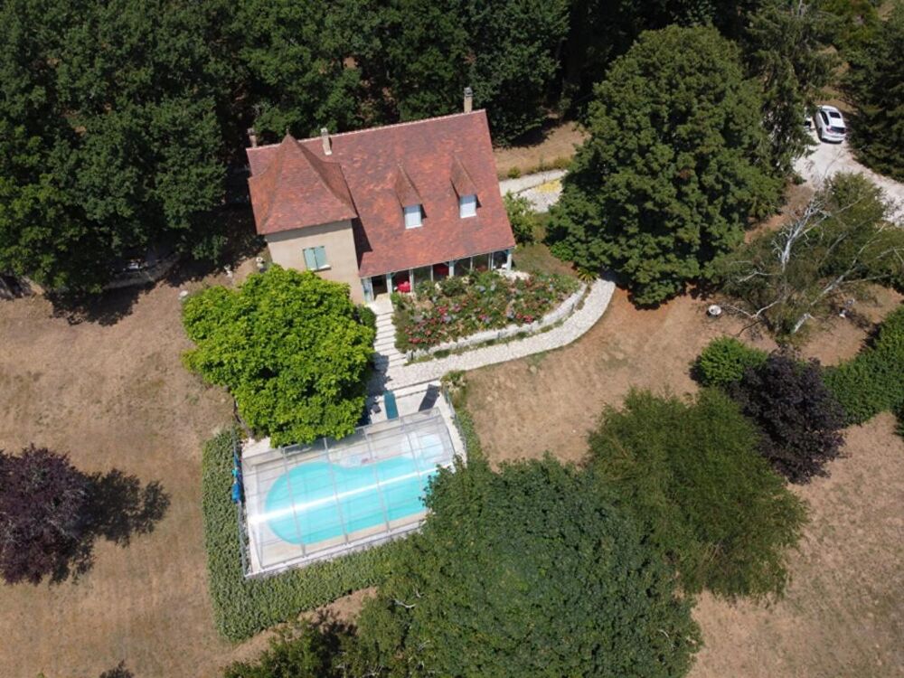BELLE PÉRIGOURDINE PISCINE COUVERTE