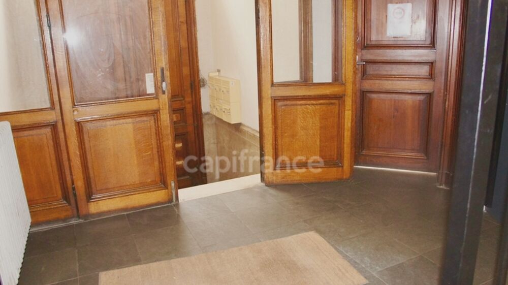   Local/bureau à vendre ROUBAIX (59) Quartier:gare, centre-ville 114,85m2 , 2 parkings Roubaix