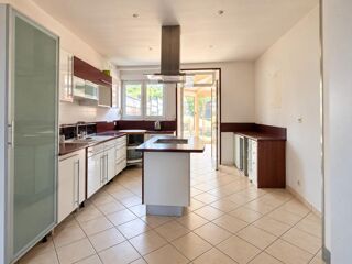  Maison à vendre 8 pièces 203 m²