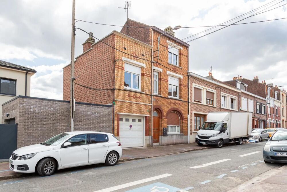 Maison 8 pièces 130 m² · à Lille · 130 m² · 299 000 €