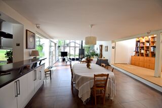  Maison à vendre 11 pièces 327 m²