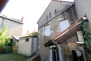  Immeuble à vendre 6 pièces 230 m²