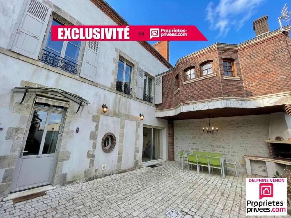 Vente Maison Maison bourgeoise de 225 m² classe énergie C avec double garage et jardin en centre ville de Châteauneuf sur Loire Chateauneuf sur loire