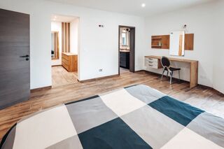  Maison � vendre 9 pi�ces 400 m�