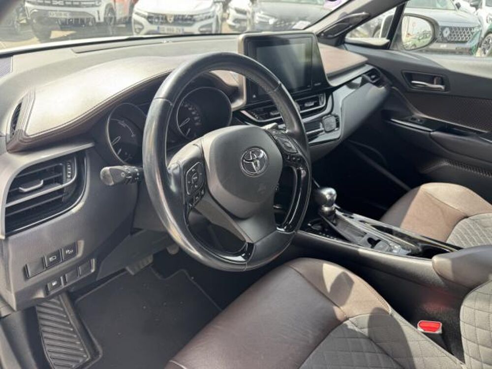 C-HR HYBRIDE 122h Graphic 2017 occasion 42210 Bellegarde-en-Forez