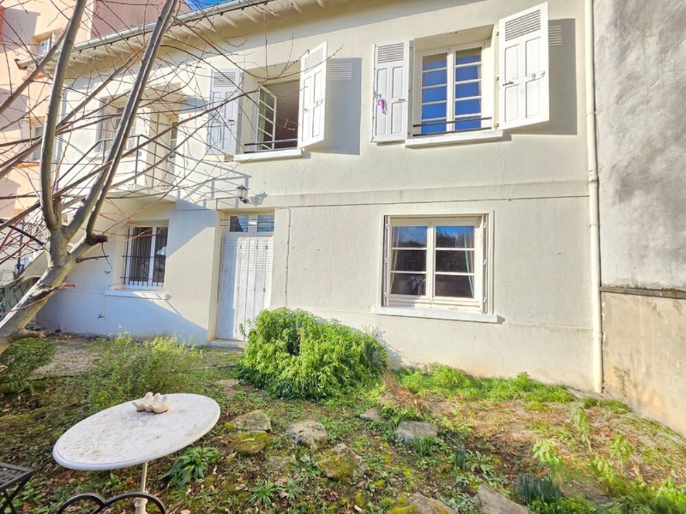 EXCLUSIVITE SECTEUR RUCHOUX BELLE MAISON ANNEE 50 SUR SOUS SOL COMPLET AVEC GARAGE ET PETIT JARDIN