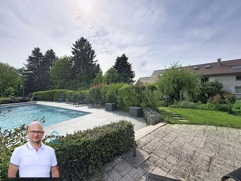   SAINT-GENIS-LES-VILLAGES � Un cadre de vie rare entre nature, calme absolu et panorama d'exception propri�t� atypique sur 10000m Maison - 6 pi�ce(s) - 137 m�