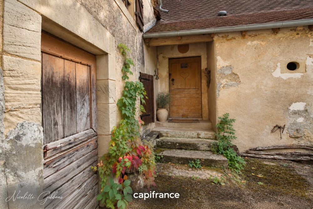 Vente Maison Maison de caractère du XIVe siècle avec grange et piscine – Proche à Beaulieu sur Dordogne, Vallée de la Dordogne, Corrèze Beaulieu sur dordogne