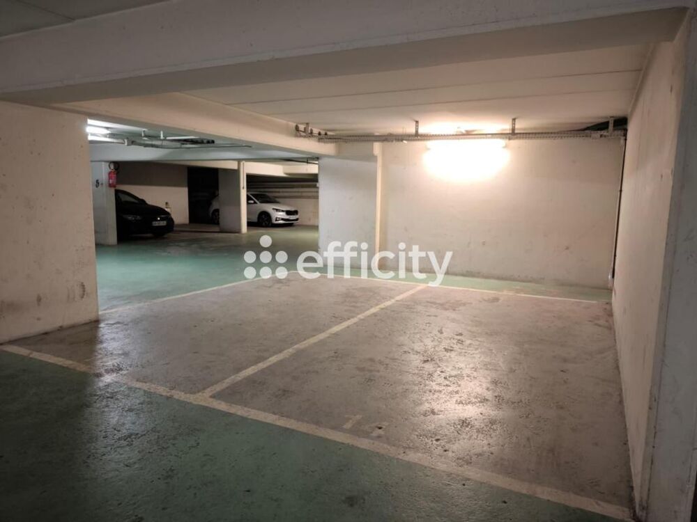 Vente Parking/Garage Parking couvert Paris 20